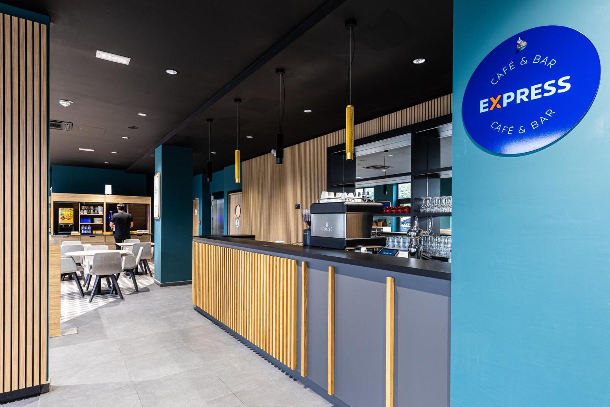 Holiday Inn Express Ajaccio By Ihg Exterior foto