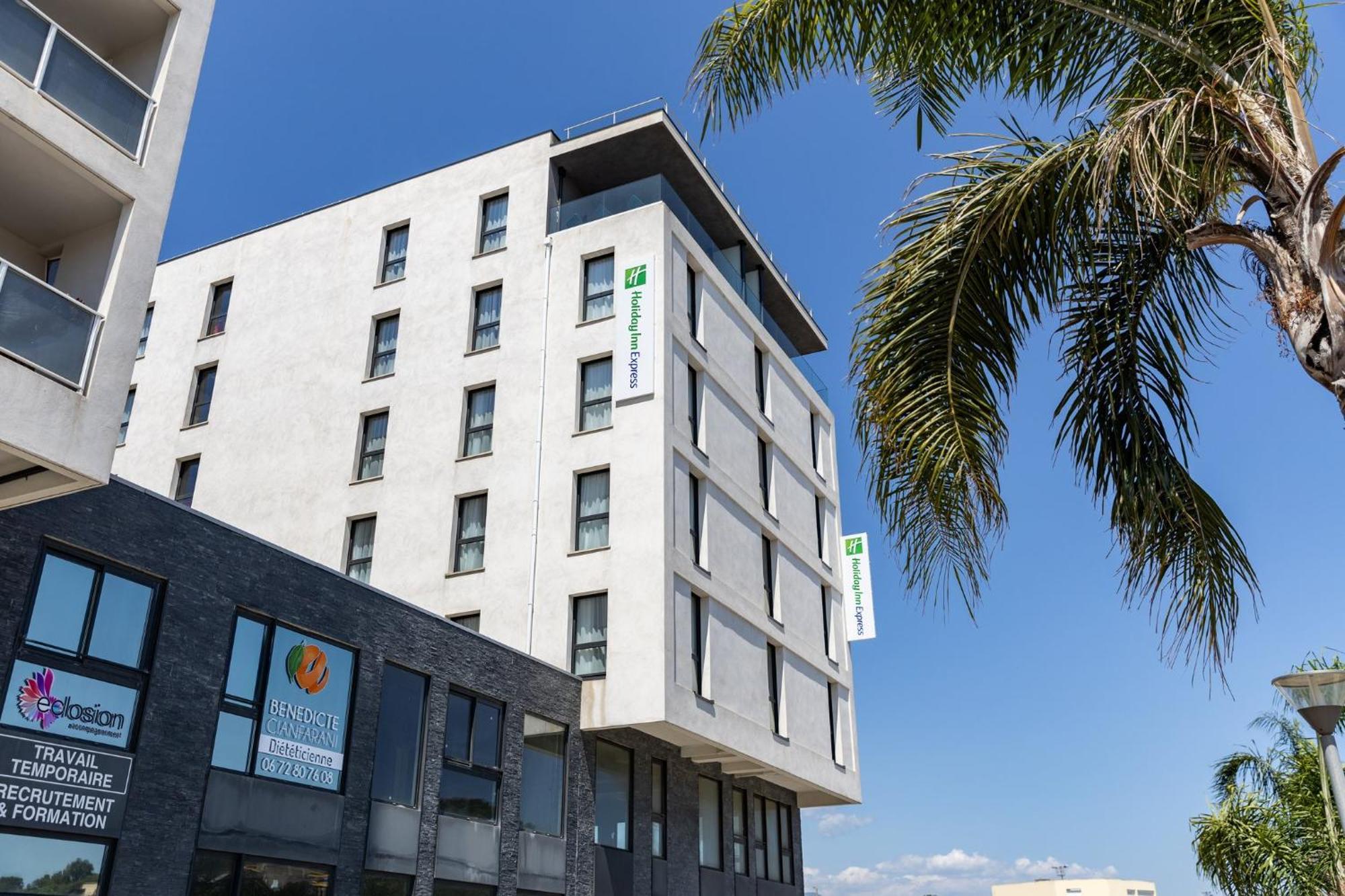 Holiday Inn Express Ajaccio By Ihg Exterior foto